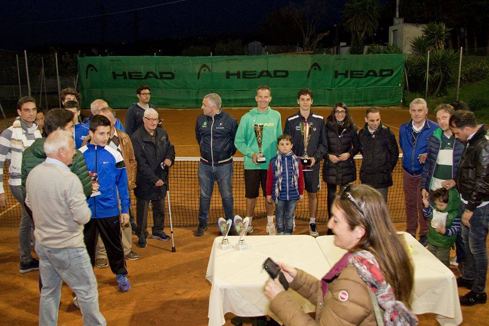 13000183_584595468375613_3483455527702170825_n