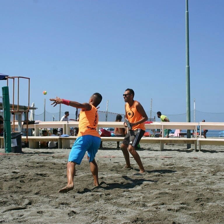IN CALABRIA IL TENNIS È ANCHE BEACH