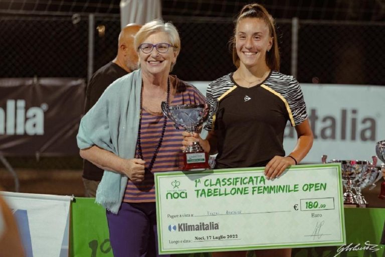 Beatrice Veltri: Ancora un successo
